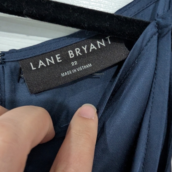 Lane Bryant Blue Nights Relaxed High-Neck Halter Top in Size 22 - Picture 7 of 11